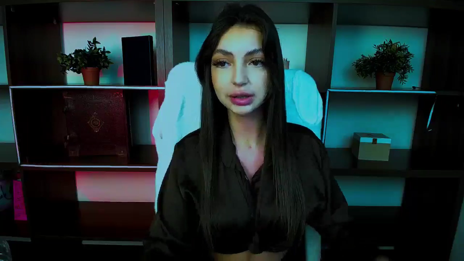 Gallery image thumbnail from Lexi_Jos's myfreecams stream on, 04/20/2025, 13:14 image 7 of 20