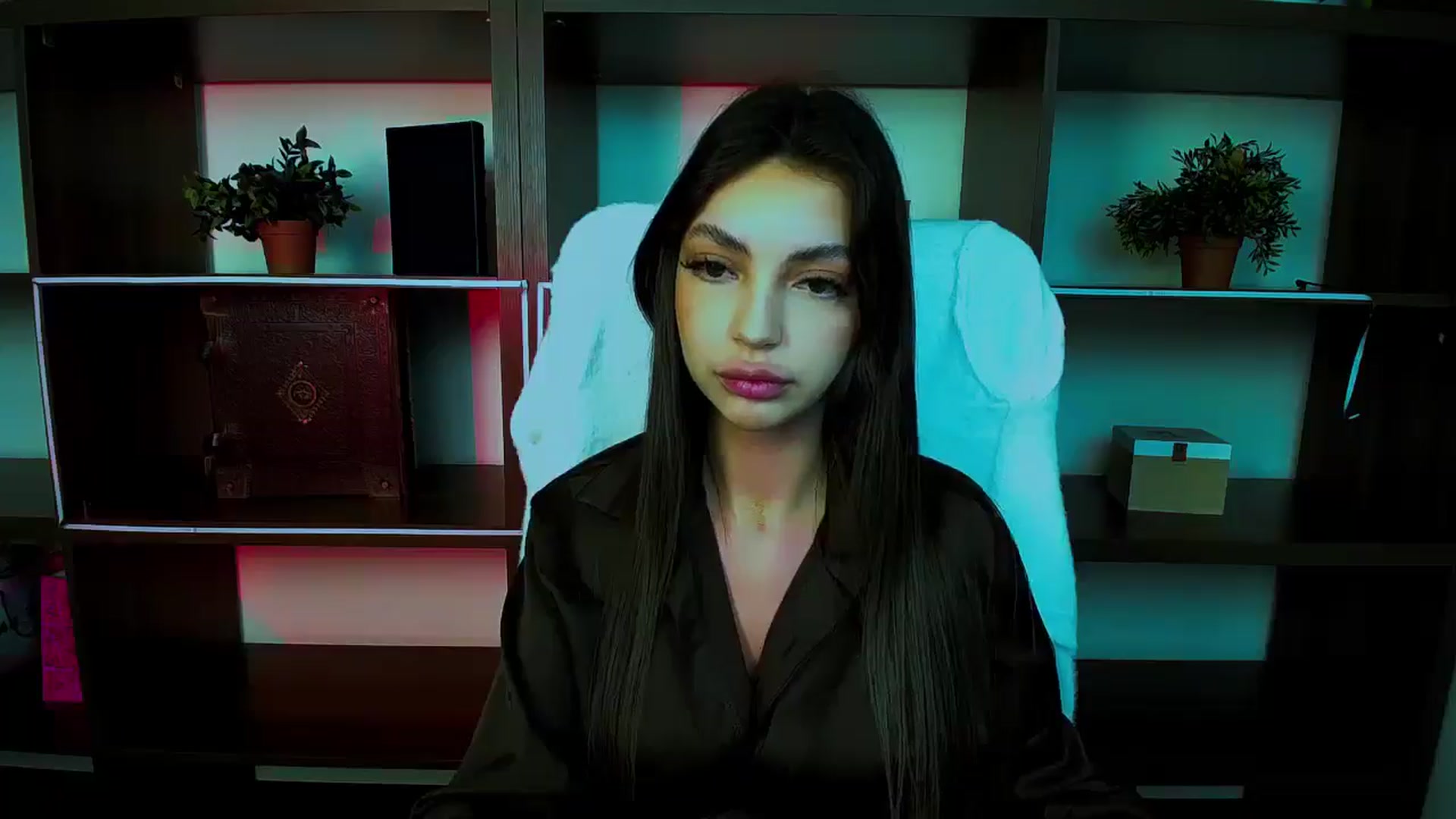 Gallery image thumbnail from Lexi_Jos's myfreecams stream on, 04/20/2025, 14:21 image 15 of 20