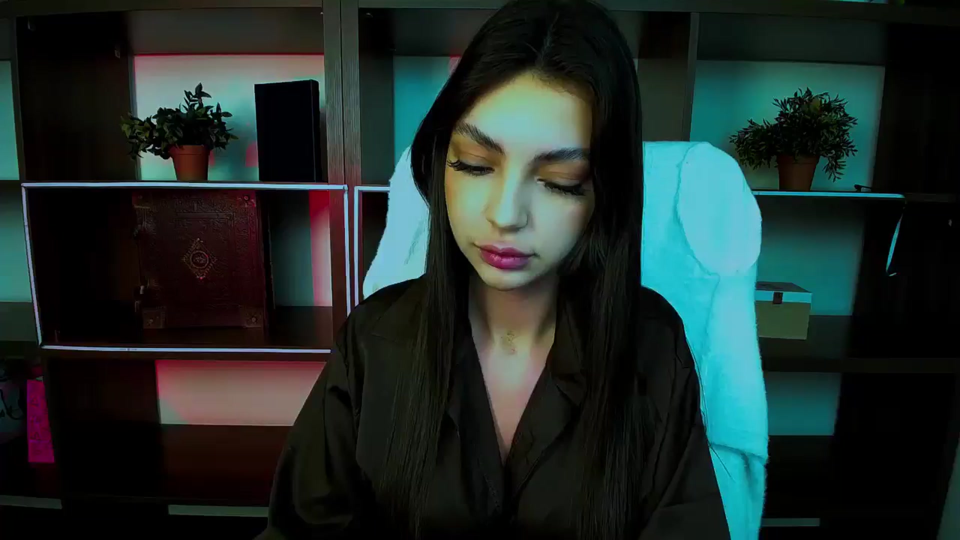 Gallery image thumbnail from Lexi_Jos's myfreecams stream on, 04/20/2025, 14:21 image 17 of 20