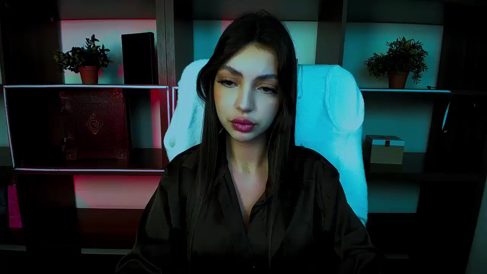 Gallery image thumbnail from Lexi_Jos's myfreecams stream on, 04/20/2025, 17:34 image 2 of 20