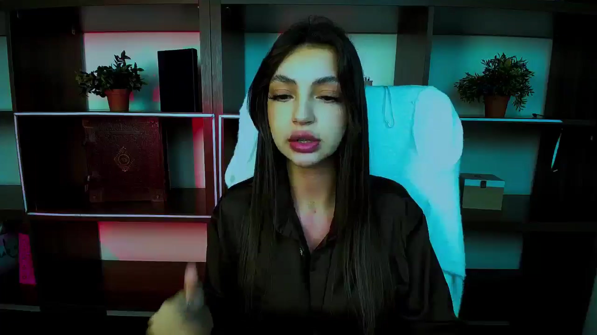 Gallery image thumbnail from Lexi_Jos's myfreecams stream on, 04/20/2025, 18:58 image 7 of 20