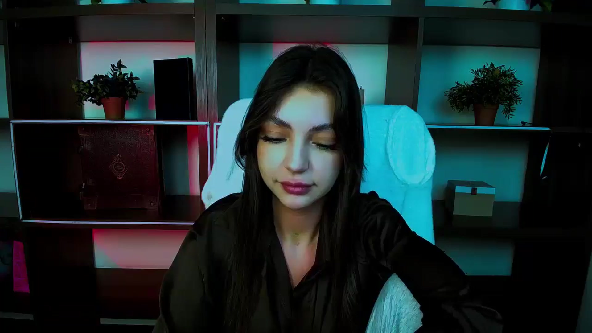 Gallery image thumbnail from Lexi_Jos's myfreecams stream on, 04/20/2025, 19:55 image 18 of 20