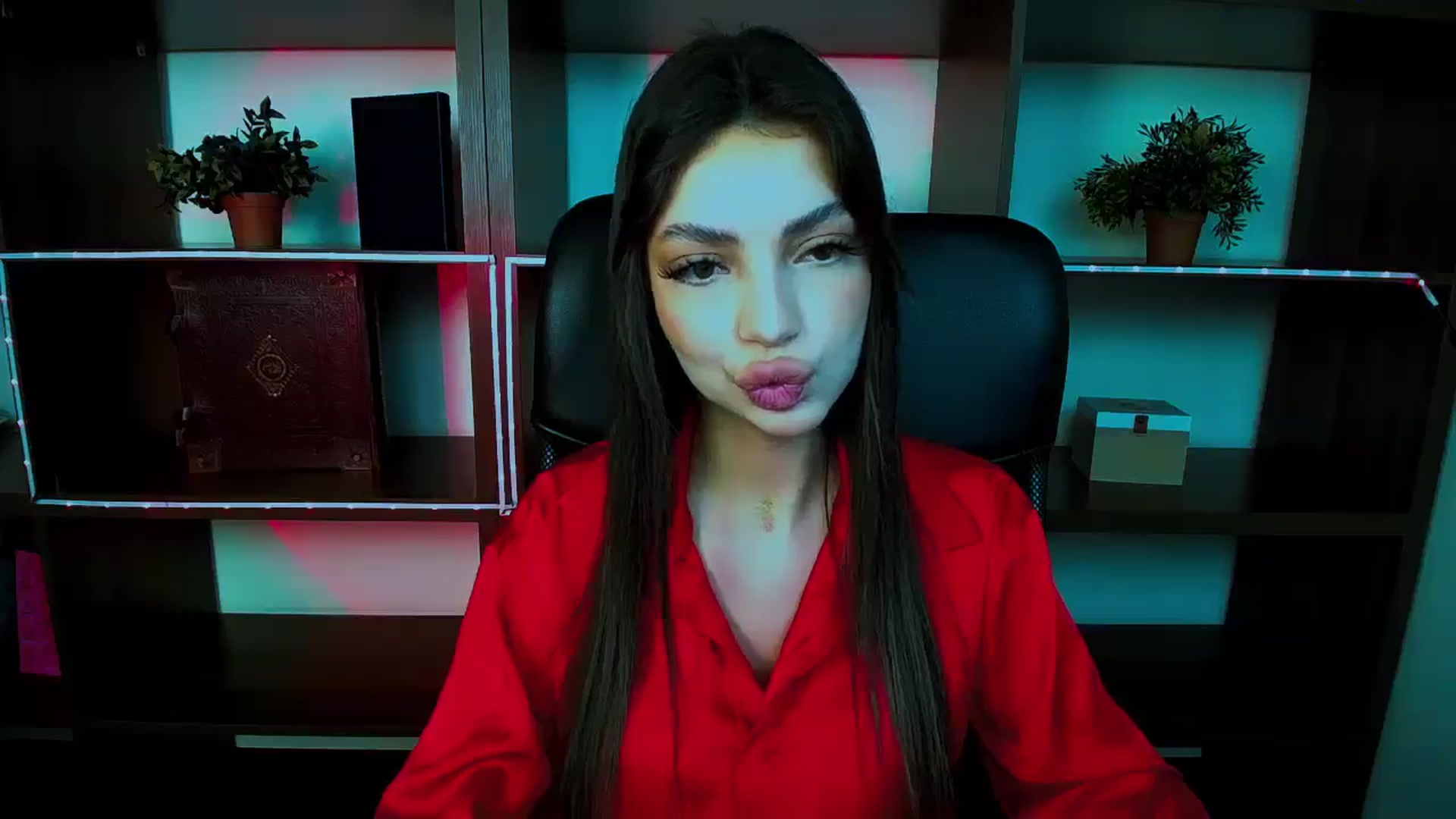 Gallery image thumbnail from Lexi_Jos's myfreecams stream on, 04/21/2025, 11:47 image 19 of 20