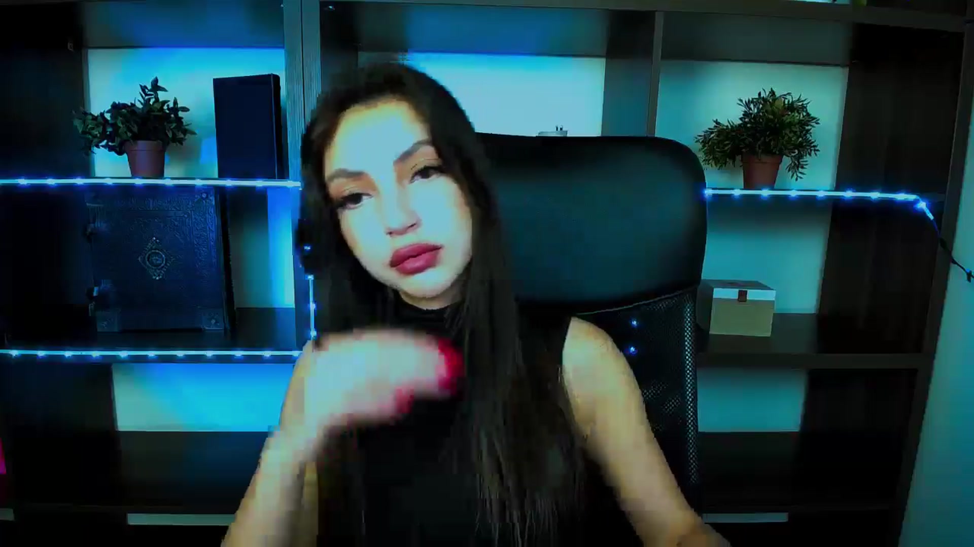 Gallery image thumbnail from Lexi_Jos's myfreecams stream on, 04/22/2025, 11:52 image 2 of 20