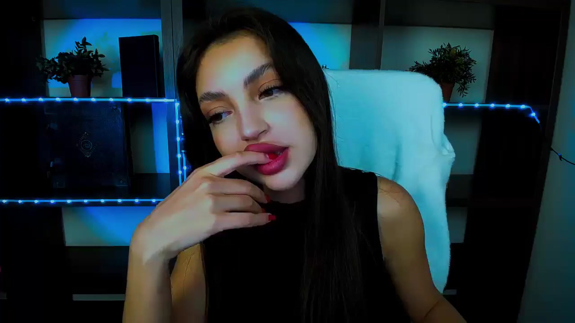 Gallery image thumbnail from Lexi_Jos's myfreecams stream on, 04/22/2025, 12:34 image 19 of 20