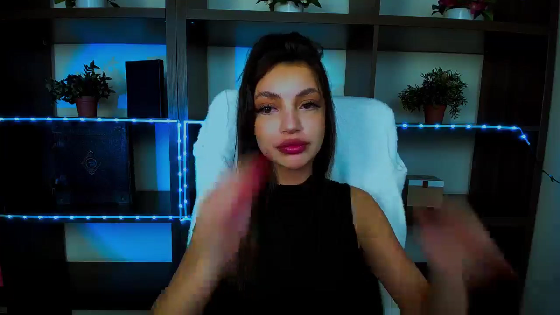 Gallery image thumbnail from Lexi_Jos's myfreecams stream on, 04/22/2025, 13:36 image 9 of 20