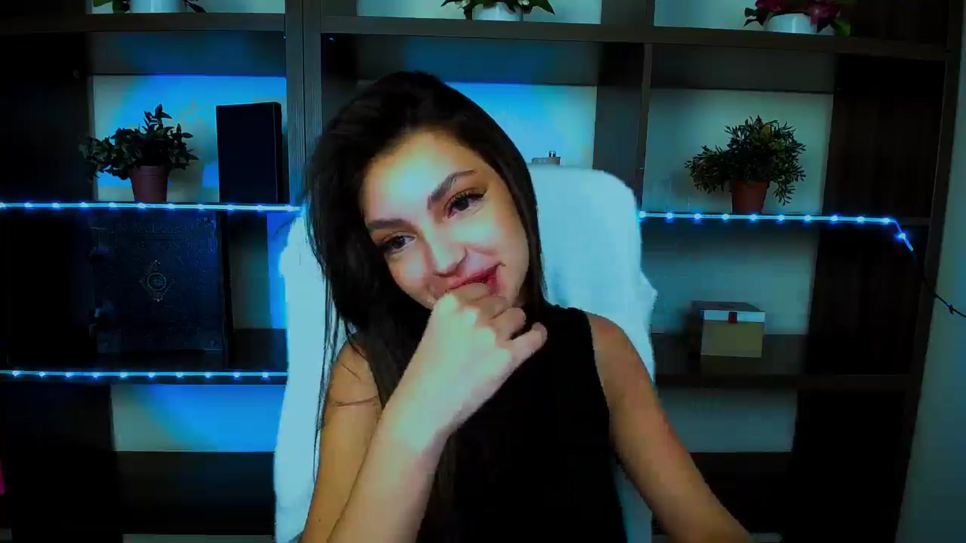Gallery image thumbnail from Lexi_Jos's myfreecams stream on, 04/22/2025, 13:36 image 16 of 20