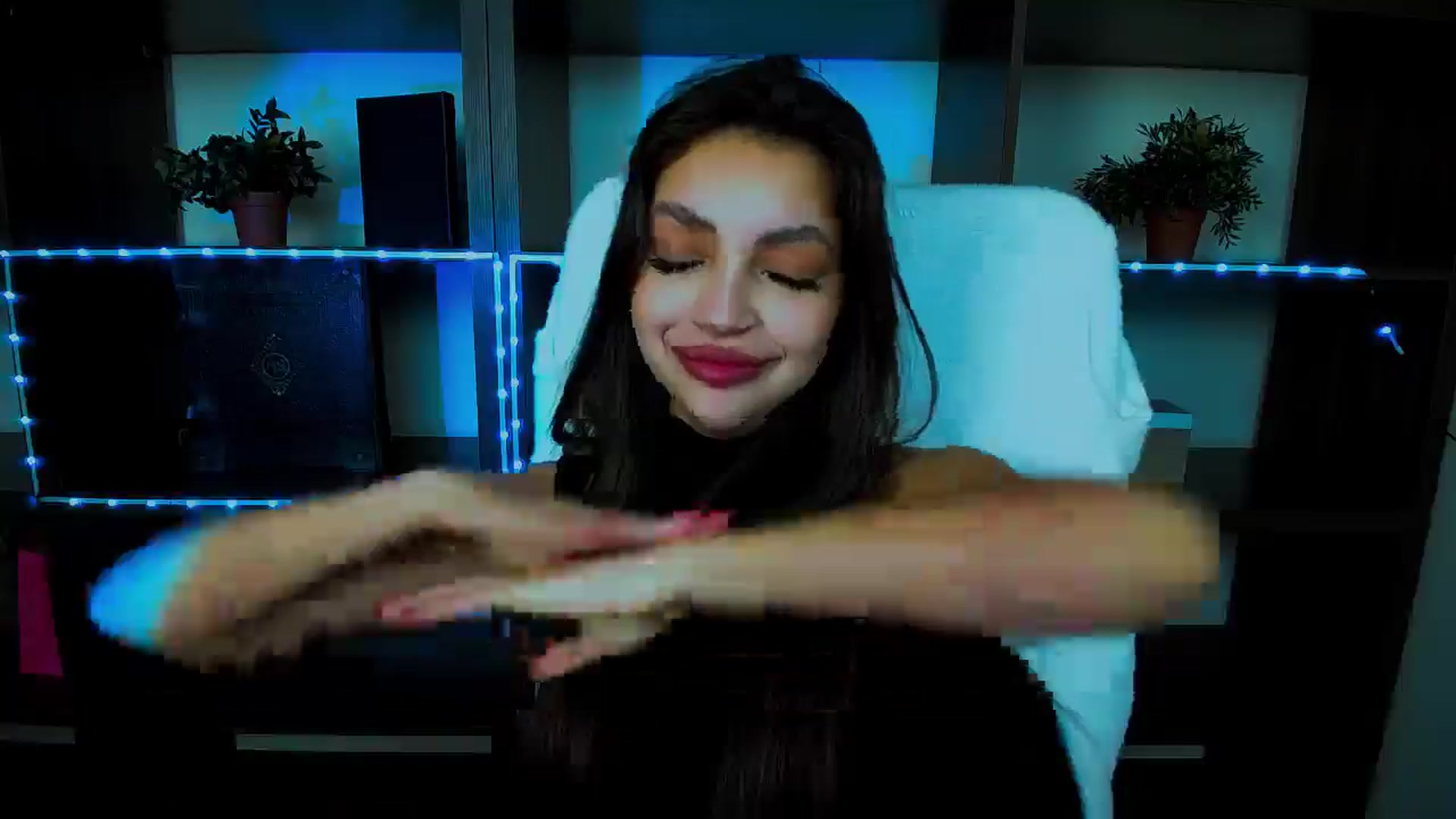 Gallery image thumbnail from Lexi_Jos's myfreecams stream on, 04/22/2025, 15:20 image 13 of 20