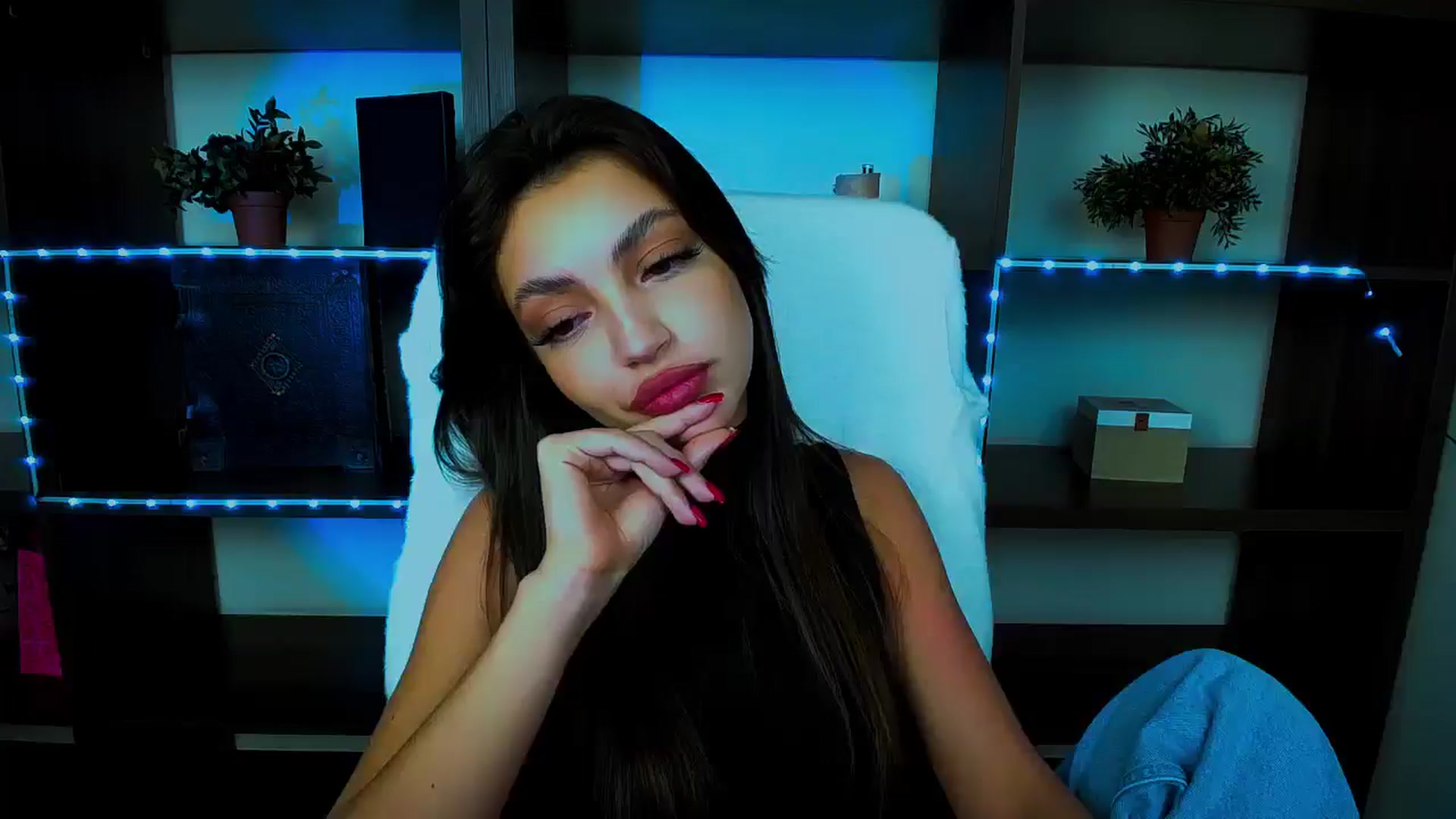 Gallery image thumbnail from Lexi_Jos's myfreecams stream on, 04/22/2025, 15:20 image 17 of 20