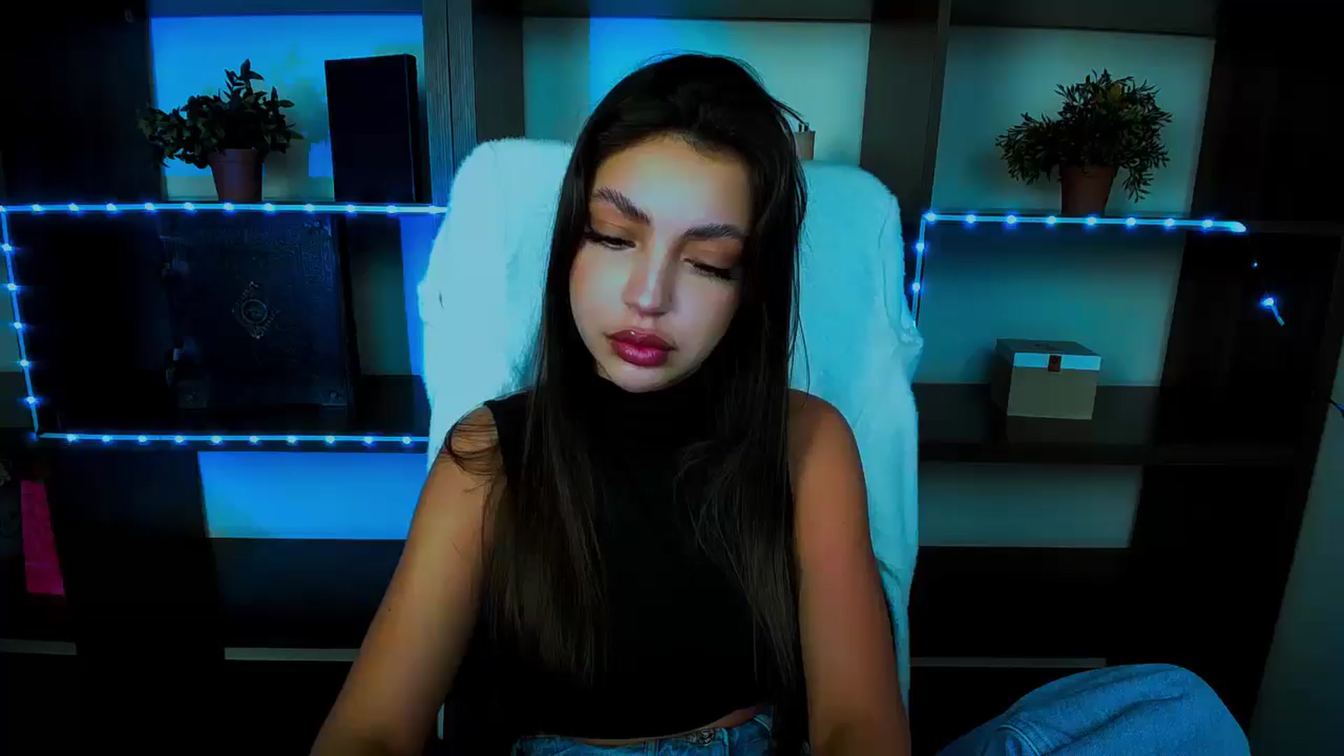 Gallery image thumbnail from Lexi_Jos's myfreecams stream on, 04/22/2025, 18:10 image 12 of 20