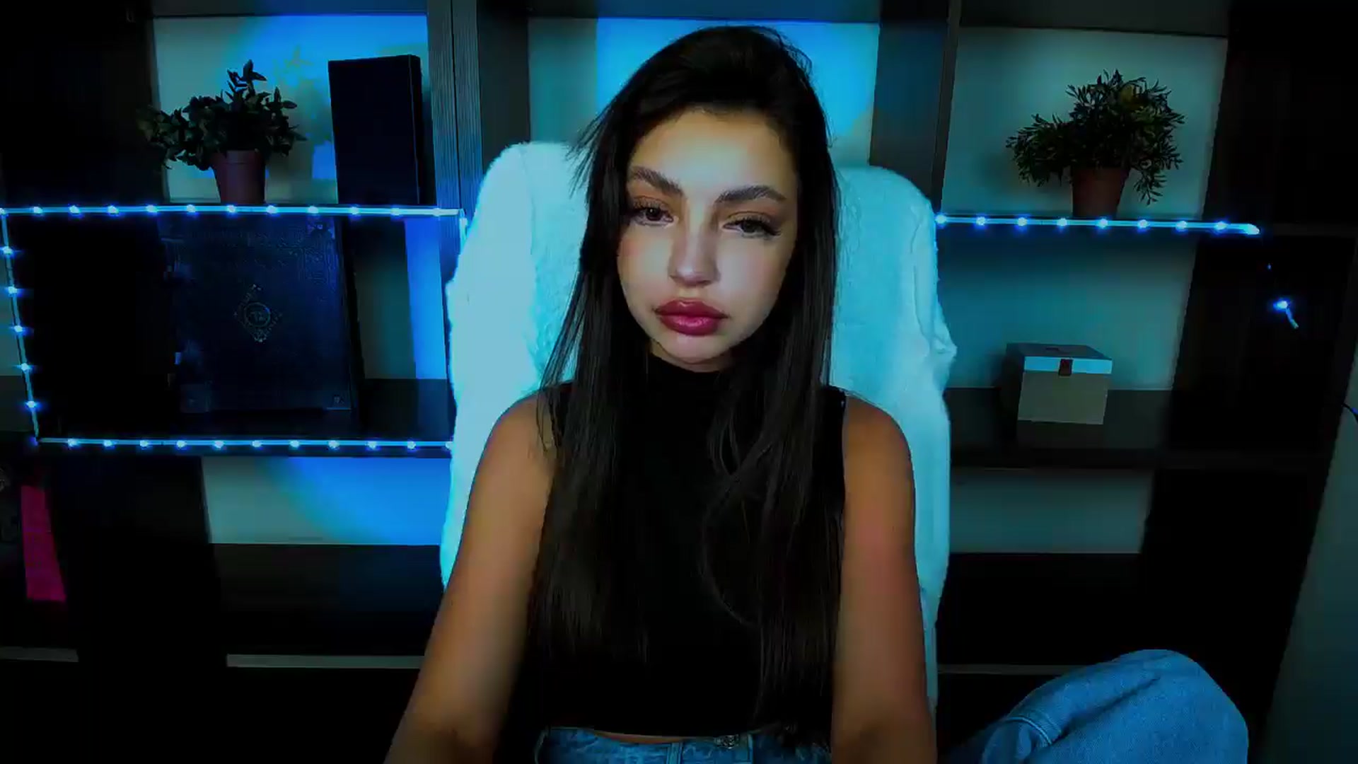 Gallery image thumbnail from Lexi_Jos's myfreecams stream on, 04/22/2025, 18:10 image 8 of 20