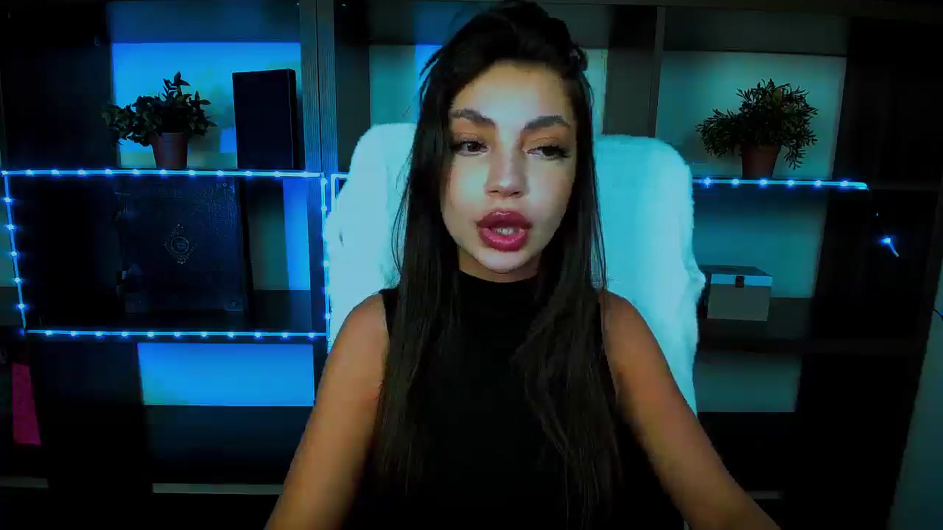 Gallery image thumbnail from Lexi_Jos's myfreecams stream on, 04/22/2025, 19:19 image 4 of 20