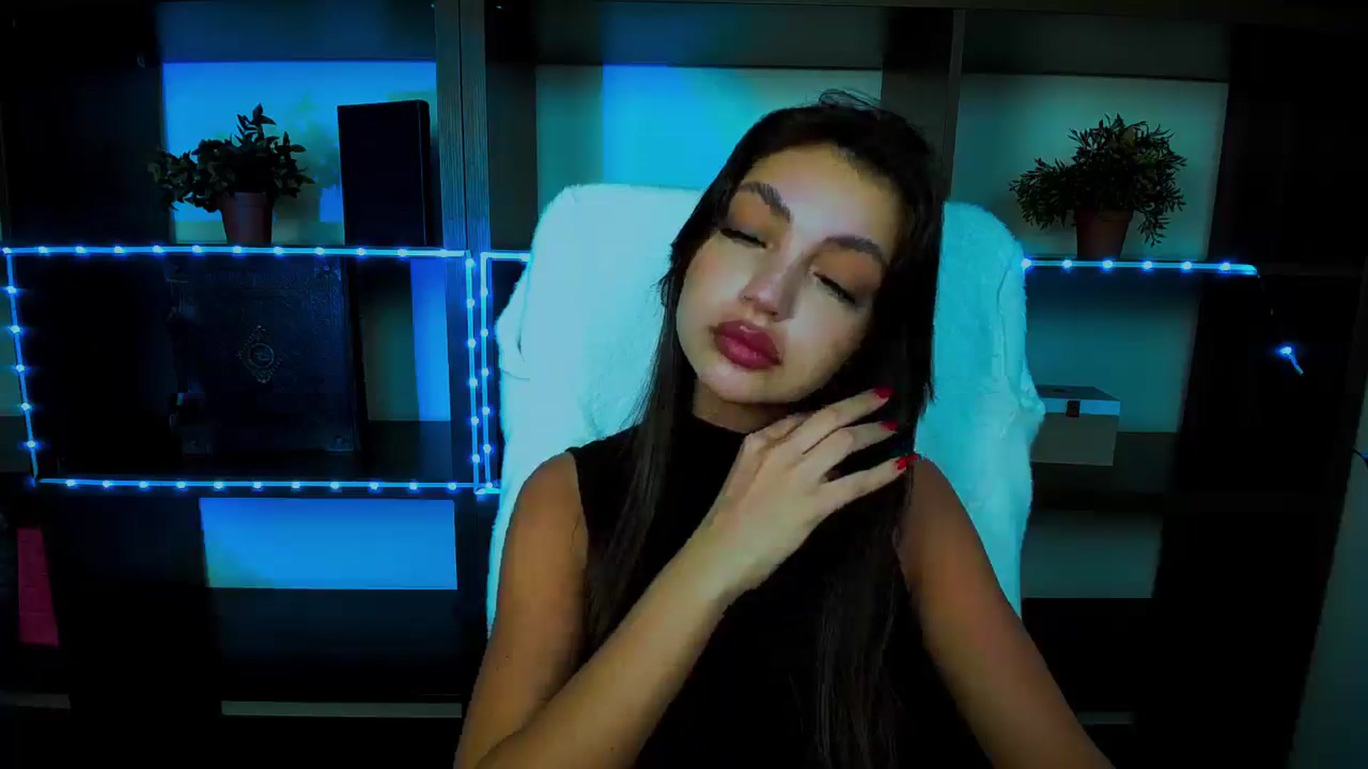 Gallery image thumbnail from Lexi_Jos's myfreecams stream on, 04/22/2025, 19:19 image 12 of 20