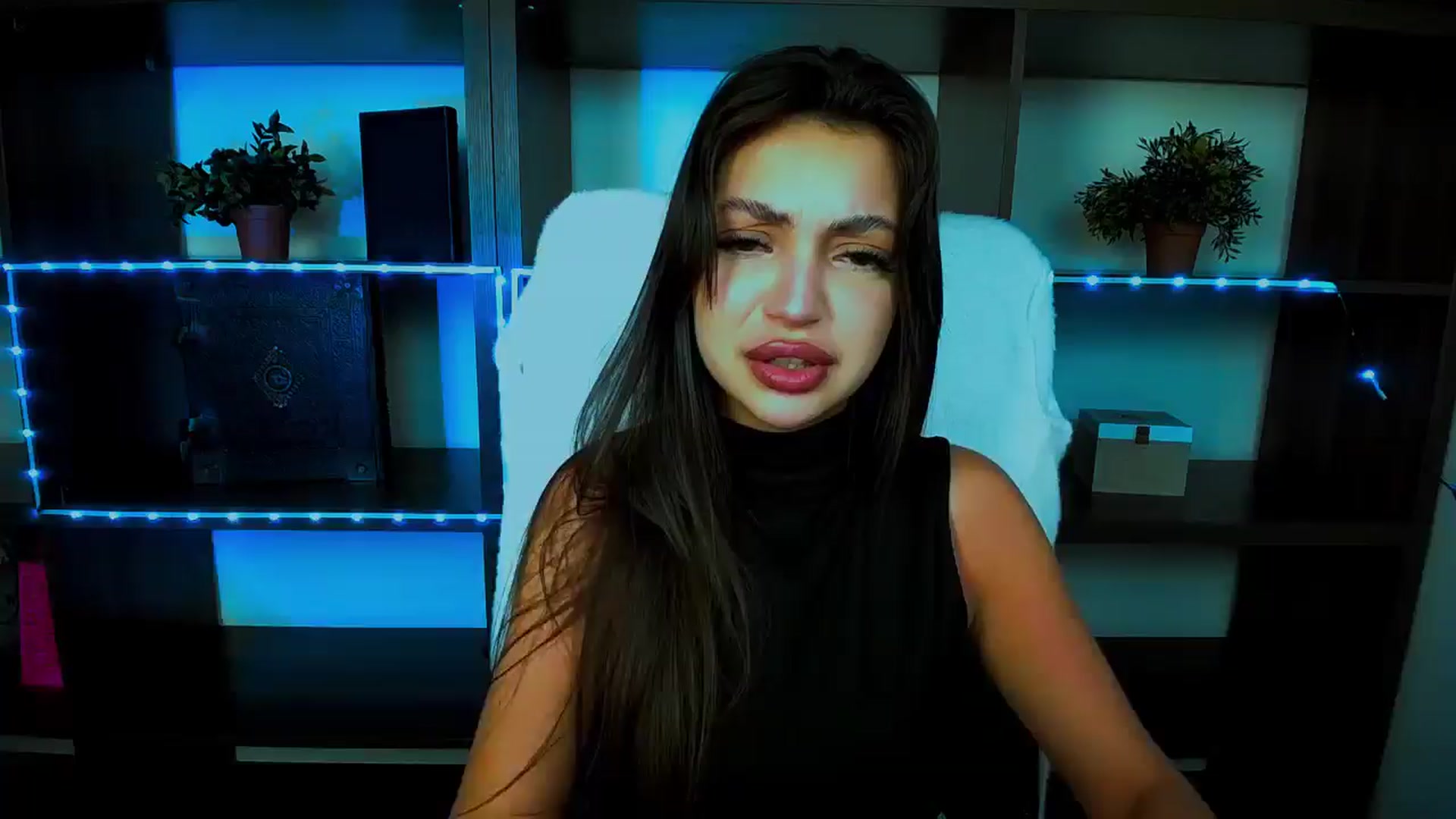 Gallery image thumbnail from Lexi_Jos's myfreecams stream on, 04/22/2025, 19:19 image 20 of 20