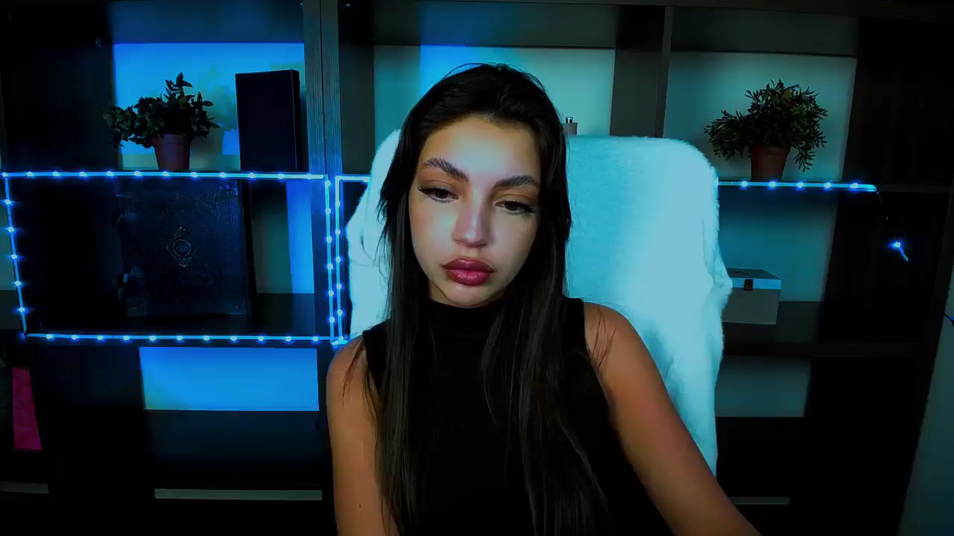 Gallery image thumbnail from Lexi_Jos's myfreecams stream on, 04/22/2025, 19:19 image 15 of 20