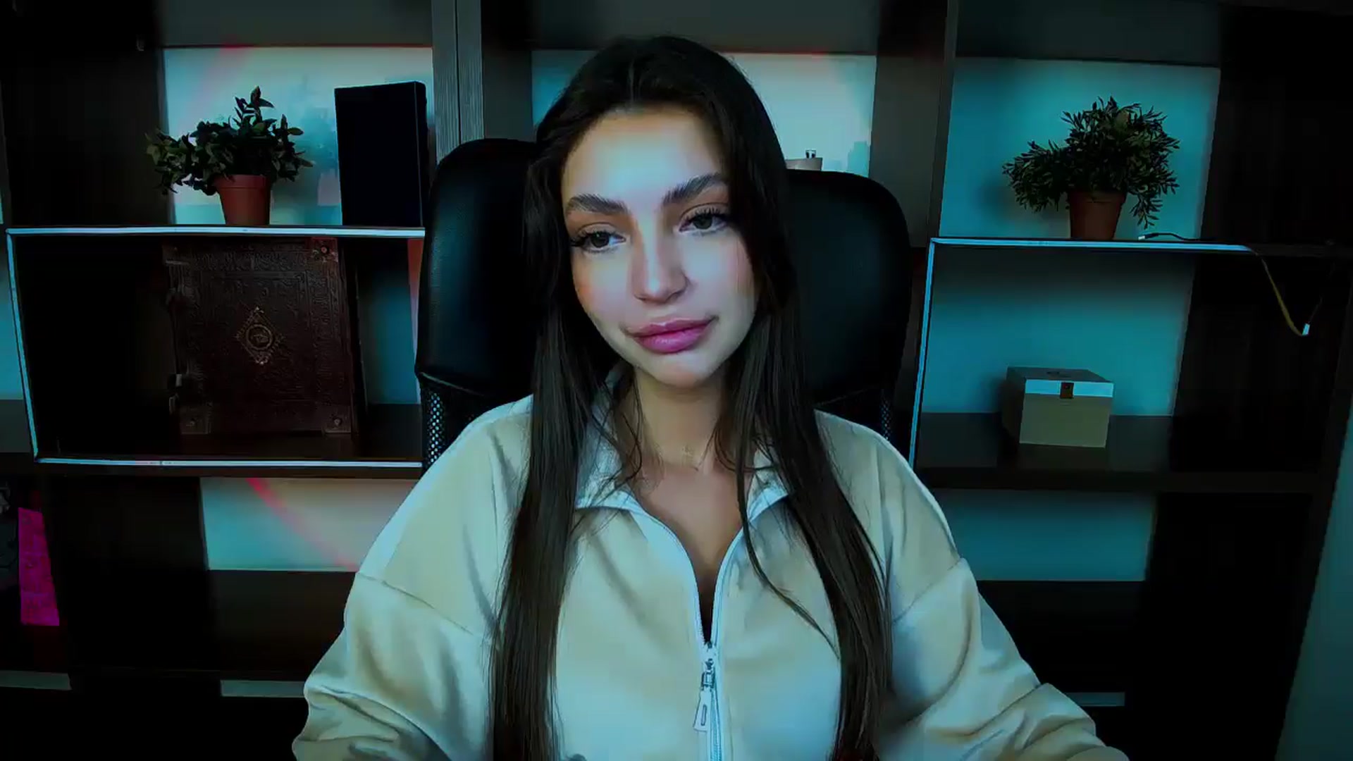Gallery image thumbnail from Lexi_Jos's myfreecams stream on, 04/23/2025, 12:05 image 8 of 20