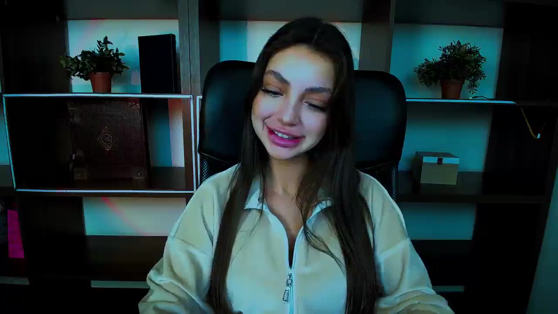 Gallery image thumbnail from Lexi_Jos's myfreecams stream on, 04/23/2025, 12:05 image 12 of 20