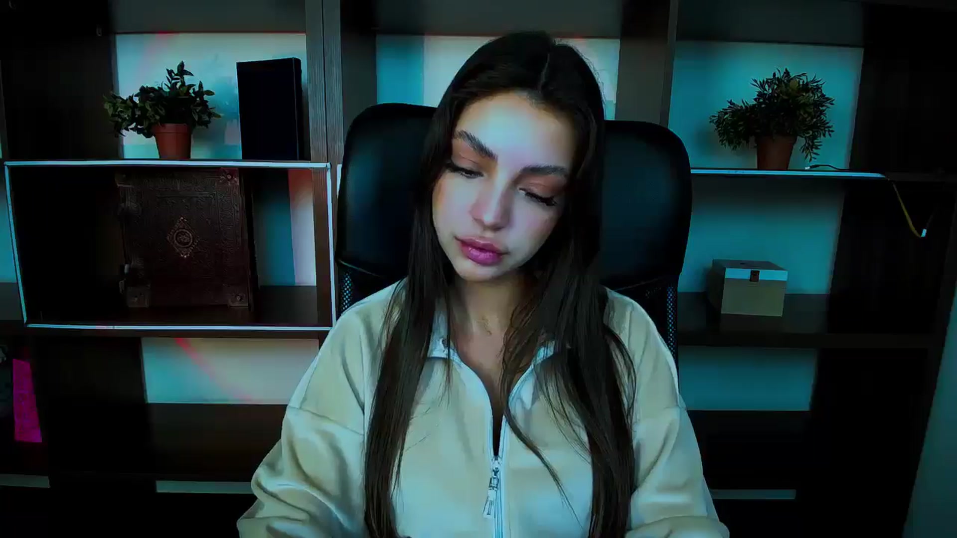 Gallery image thumbnail from Lexi_Jos's myfreecams stream on, 04/23/2025, 12:05 image 13 of 20