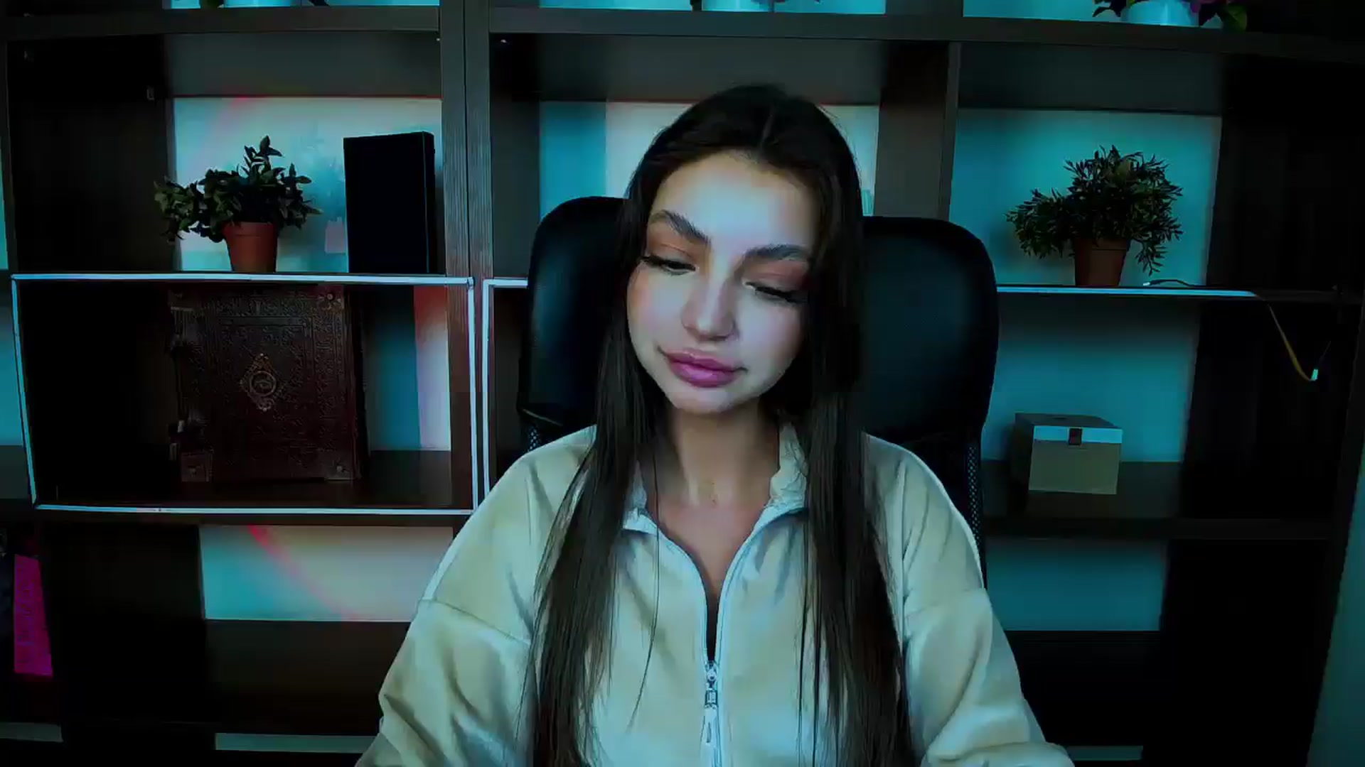 Gallery image thumbnail from Lexi_Jos's myfreecams stream on, 04/23/2025, 12:05 image 1 of 20