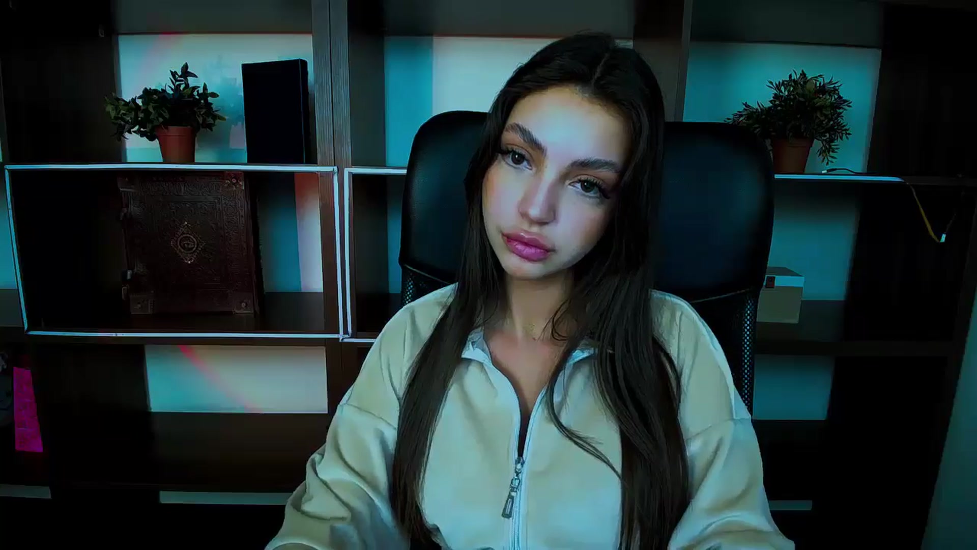 Gallery image thumbnail from Lexi_Jos's myfreecams stream on, 04/23/2025, 12:05 image 5 of 20