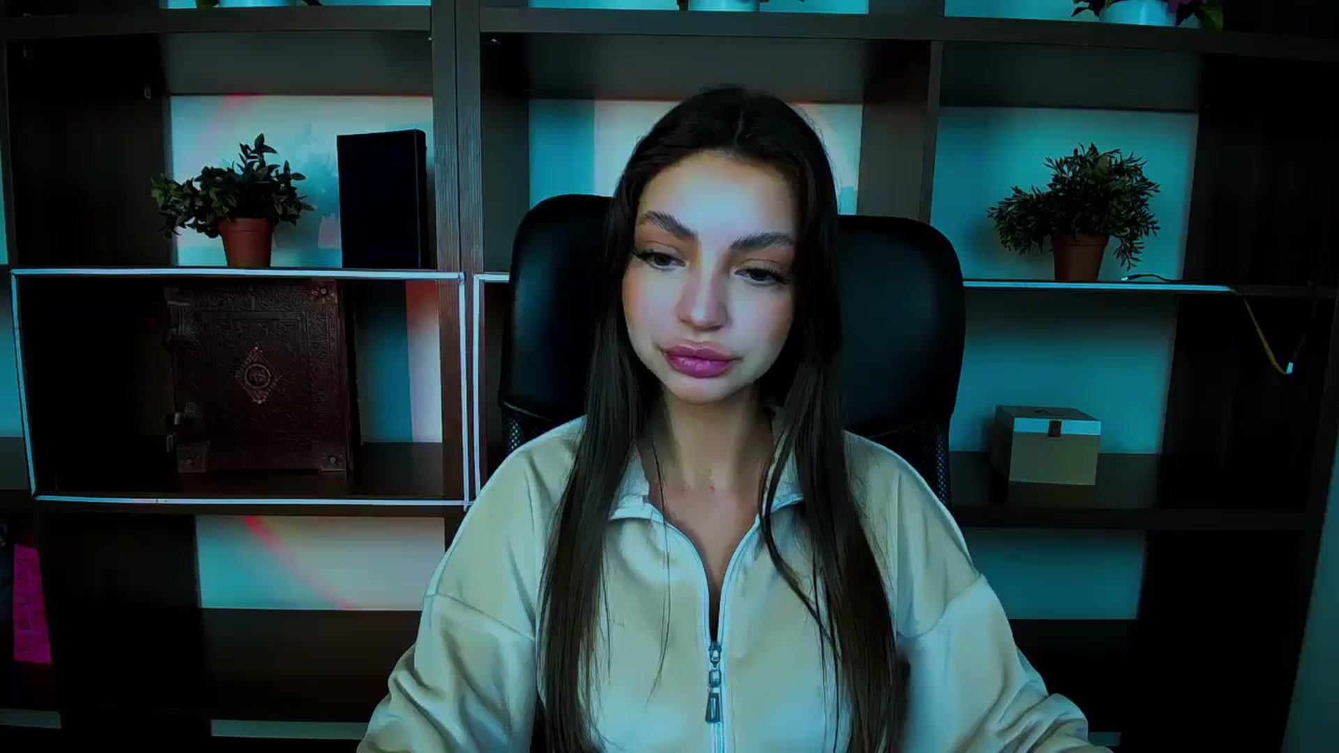 Gallery image thumbnail from Lexi_Jos's myfreecams stream on, 04/23/2025, 12:05 image 2 of 20