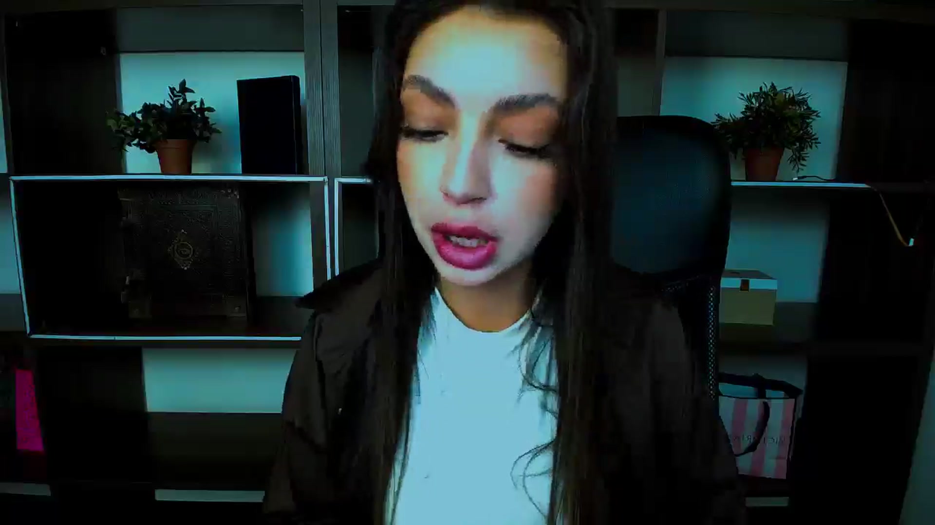 Gallery image thumbnail from Lexi_Jos's myfreecams stream on, 04/24/2025, 11:59 image 12 of 20