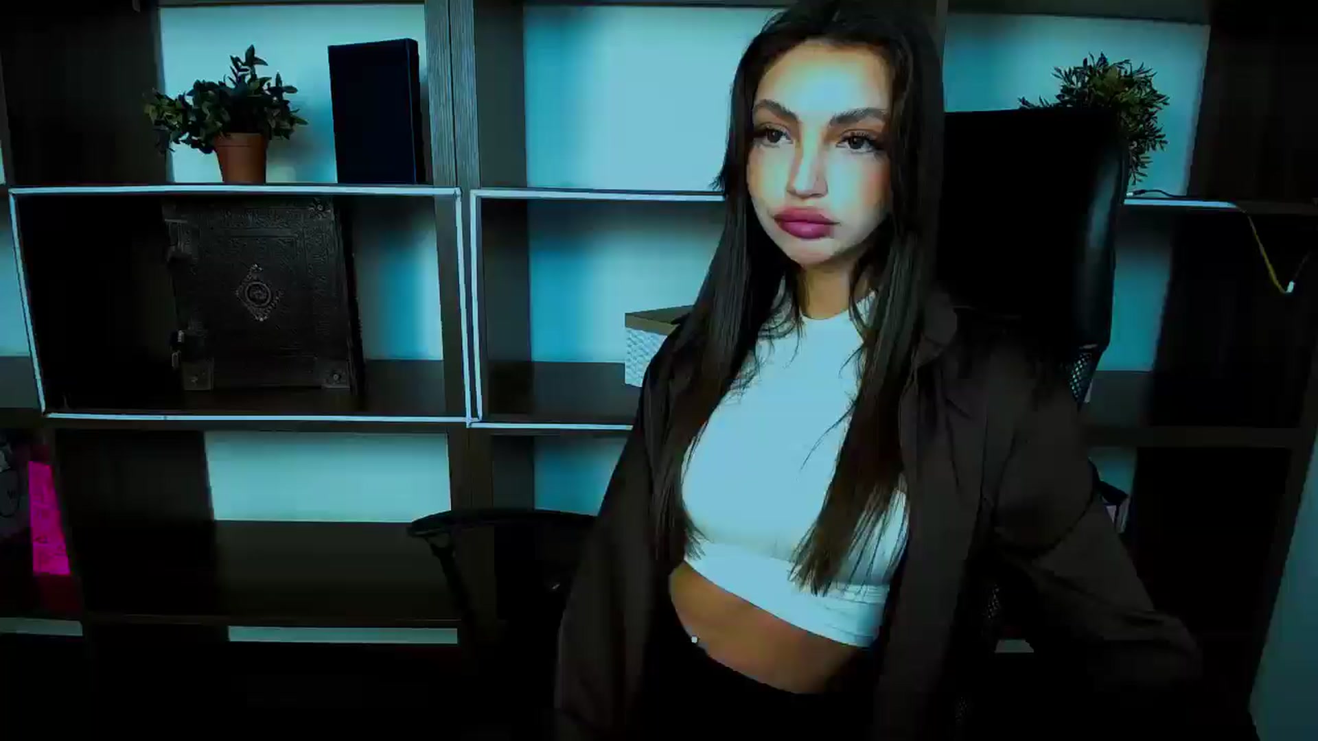 Gallery image thumbnail from Lexi_Jos's myfreecams stream on, 04/24/2025, 11:59 image 19 of 20