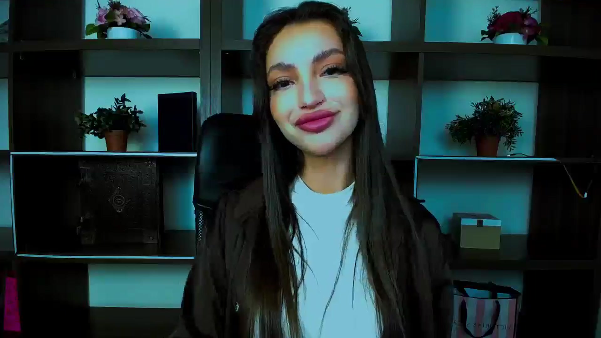 Gallery image thumbnail from Lexi_Jos's myfreecams stream on, 04/24/2025, 11:59 image 6 of 20