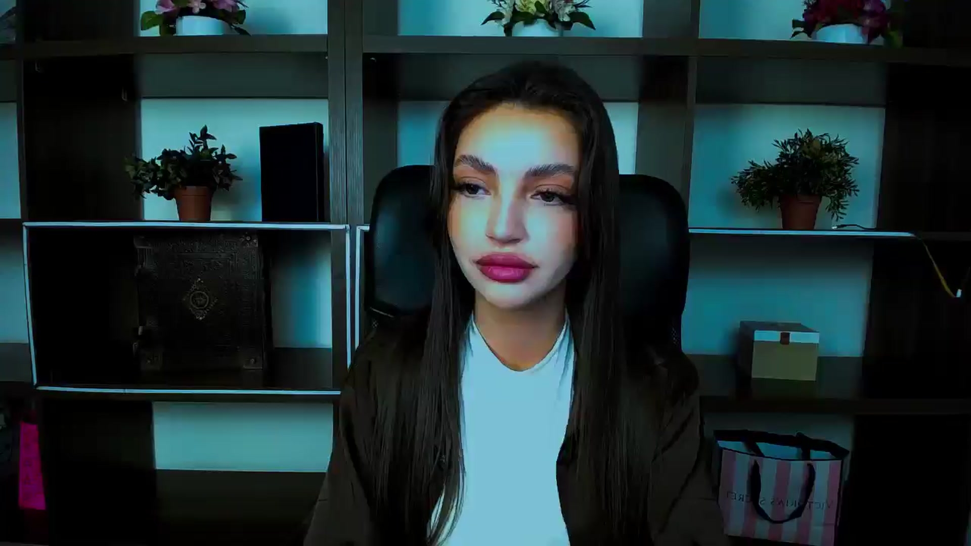 Gallery image thumbnail from Lexi_Jos's myfreecams stream on, 04/24/2025, 14:23 image 6 of 20