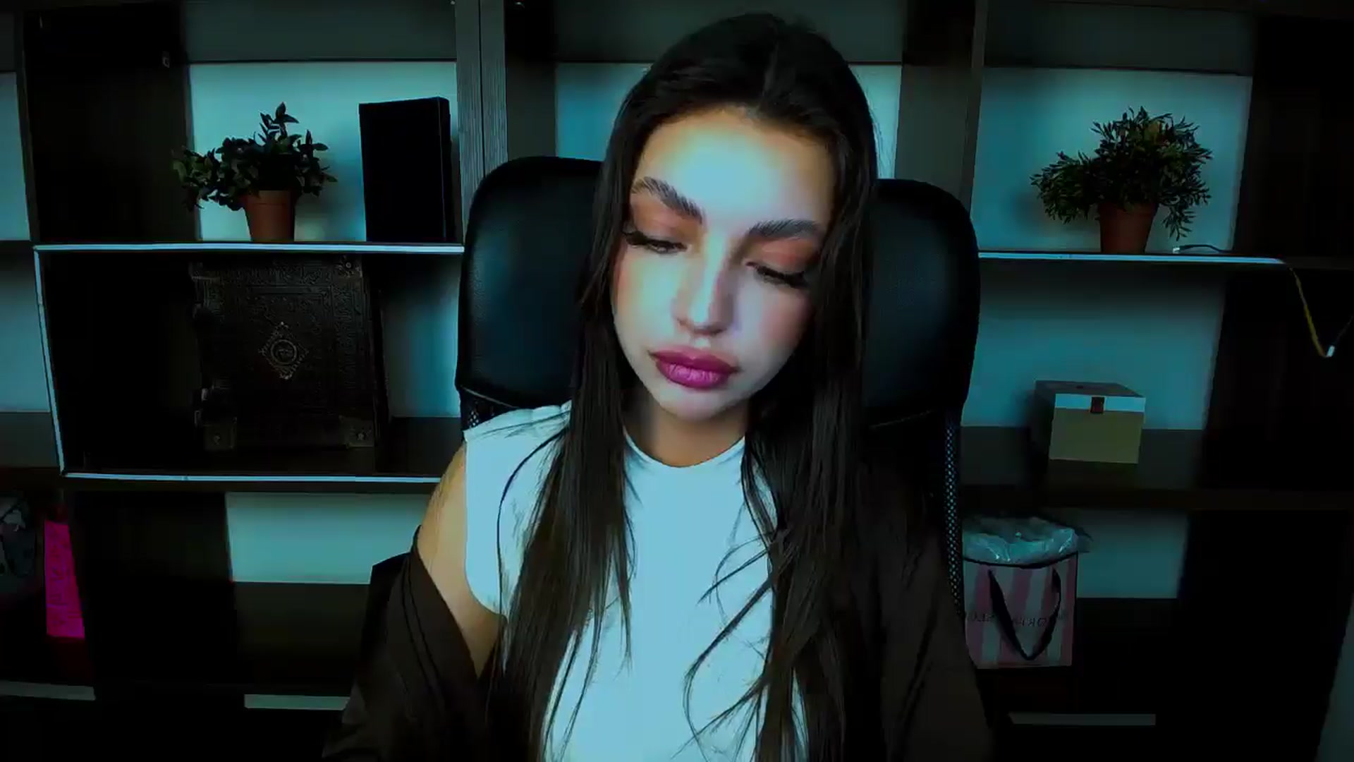 Gallery image thumbnail from Lexi_Jos's myfreecams stream on, 04/24/2025, 16:33 image 14 of 20