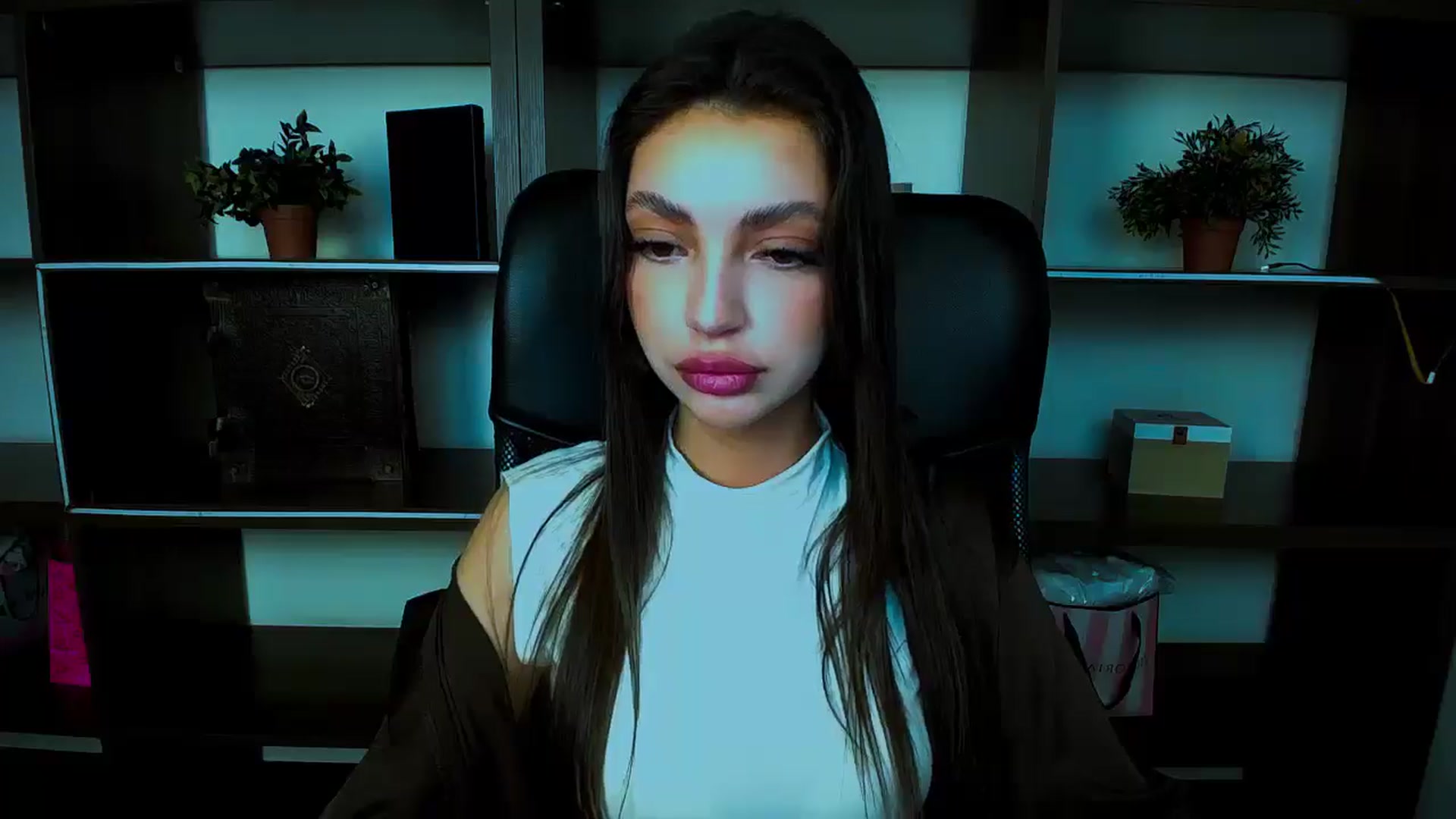 Gallery image thumbnail from Lexi_Jos's myfreecams stream on, 04/24/2025, 16:33 image 10 of 20