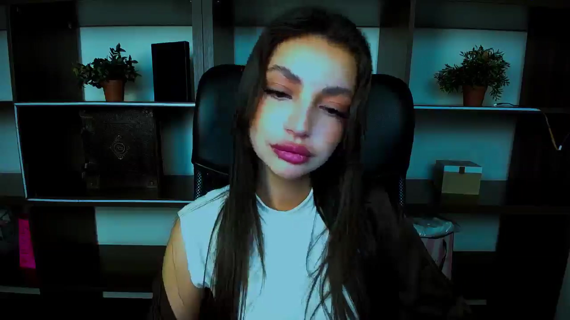 Gallery image thumbnail from Lexi_Jos's myfreecams stream on, 04/24/2025, 16:33 image 13 of 20
