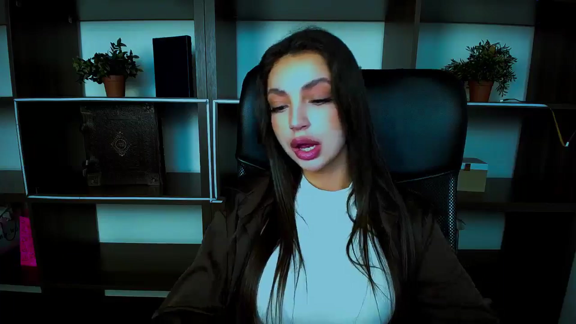 Gallery image thumbnail from Lexi_Jos's myfreecams stream on, 04/24/2025, 19:07 image 4 of 20