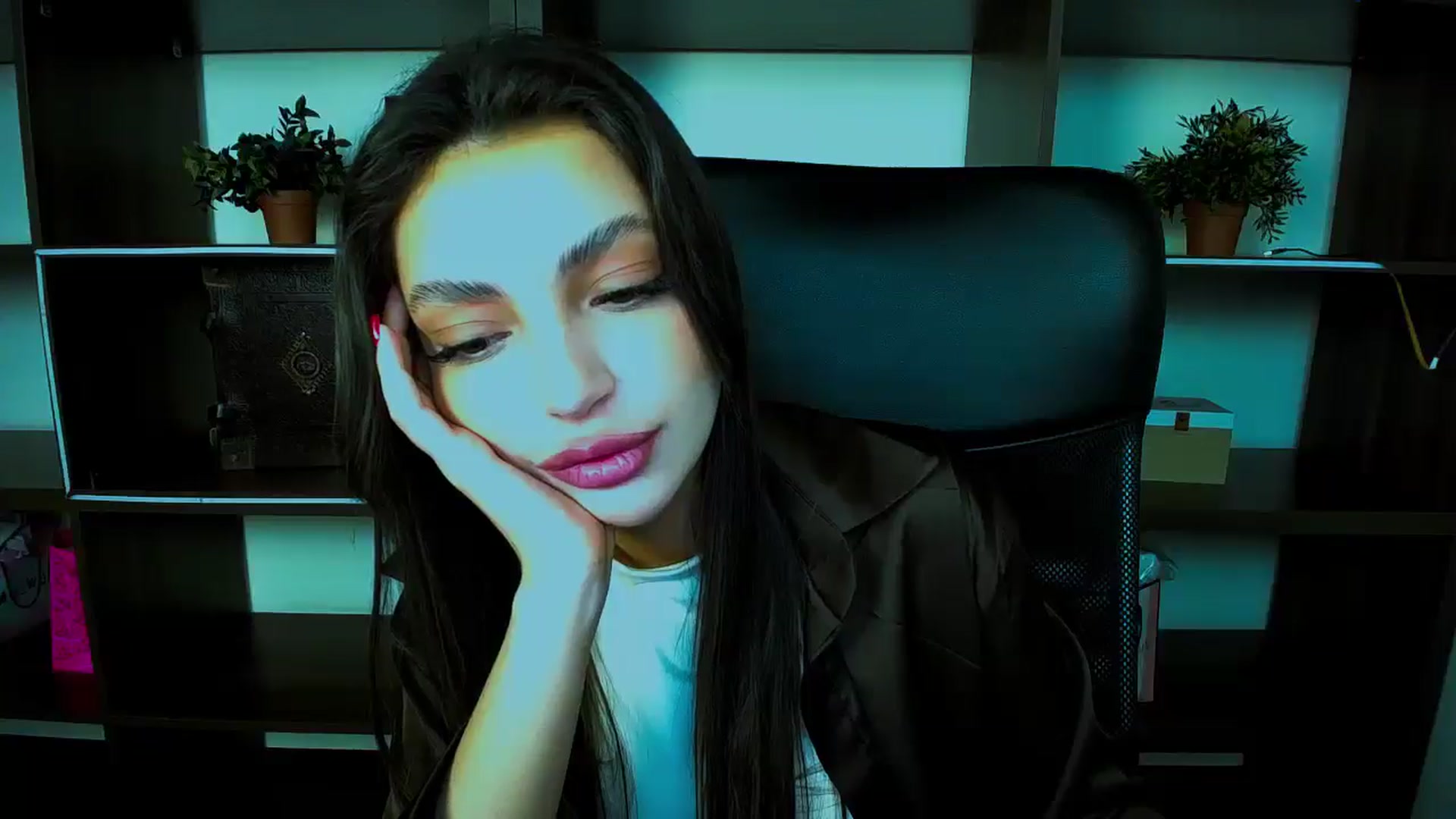 Gallery image thumbnail from Lexi_Jos's myfreecams stream on, 04/24/2025, 19:07 image 2 of 20