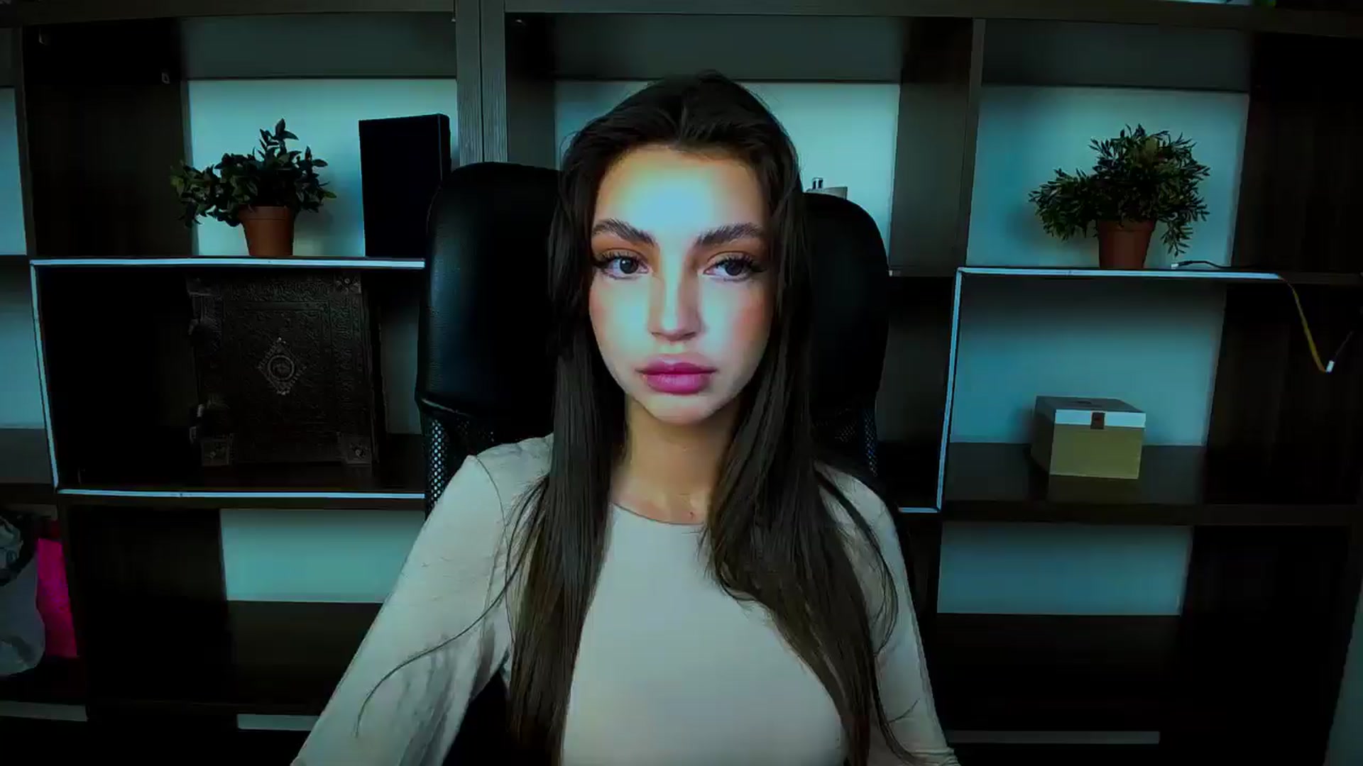 Gallery image thumbnail from Lexi_Jos's myfreecams stream on, 04/25/2025, 13:07 image 4 of 20