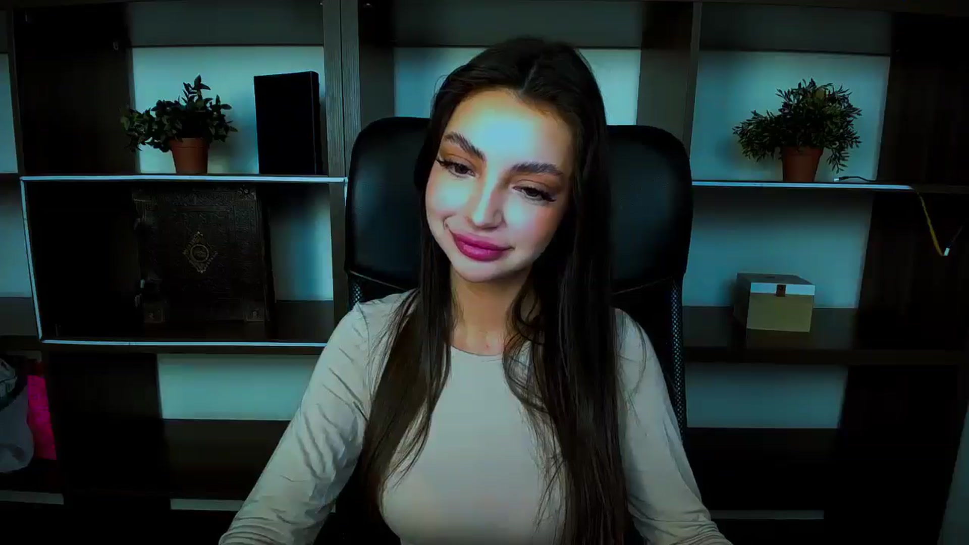 Gallery image thumbnail from Lexi_Jos's myfreecams stream on, 04/25/2025, 13:07 image 13 of 20