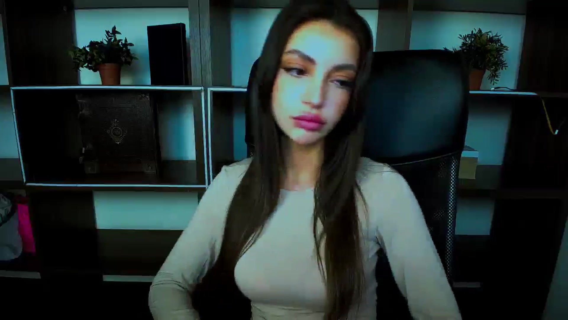 Gallery image thumbnail from Lexi_Jos's myfreecams stream on, 04/25/2025, 13:07 image 16 of 20