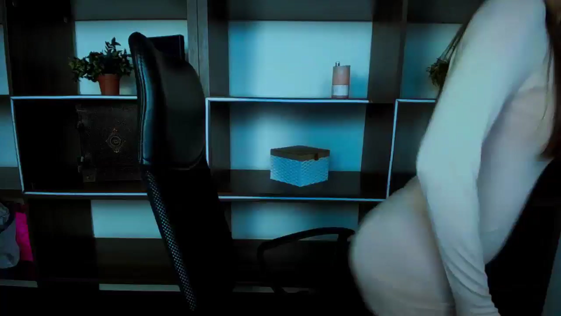 Gallery image thumbnail from Lexi_Jos's myfreecams stream on, 04/25/2025, 14:45 image 15 of 20