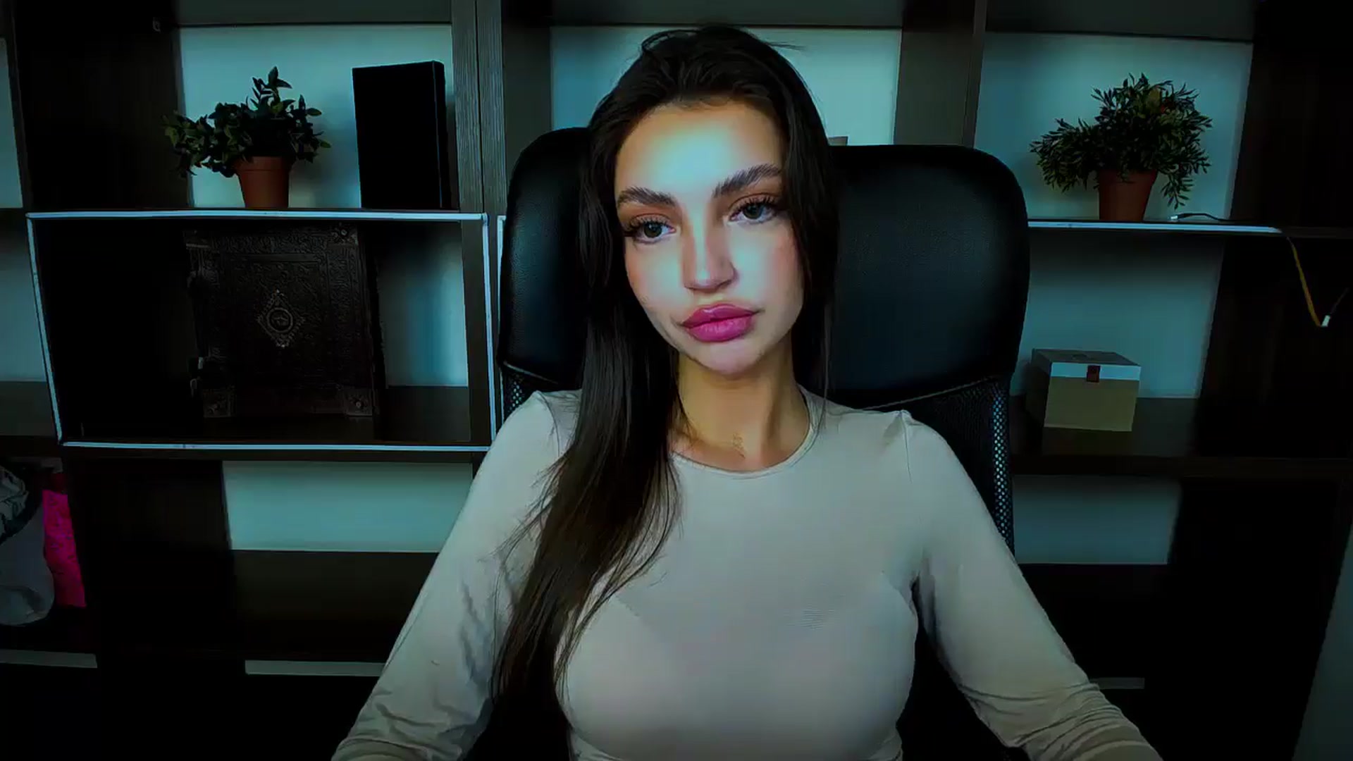 Gallery image thumbnail from Lexi_Jos's myfreecams stream on, 04/25/2025, 16:52 image 20 of 20