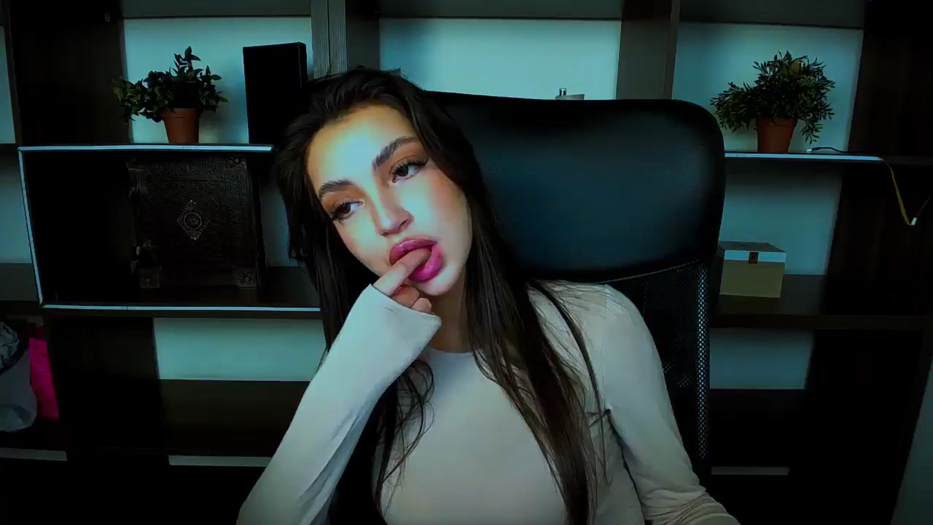 Gallery image thumbnail from Lexi_Jos's myfreecams stream on, 04/25/2025, 16:52 image 13 of 20