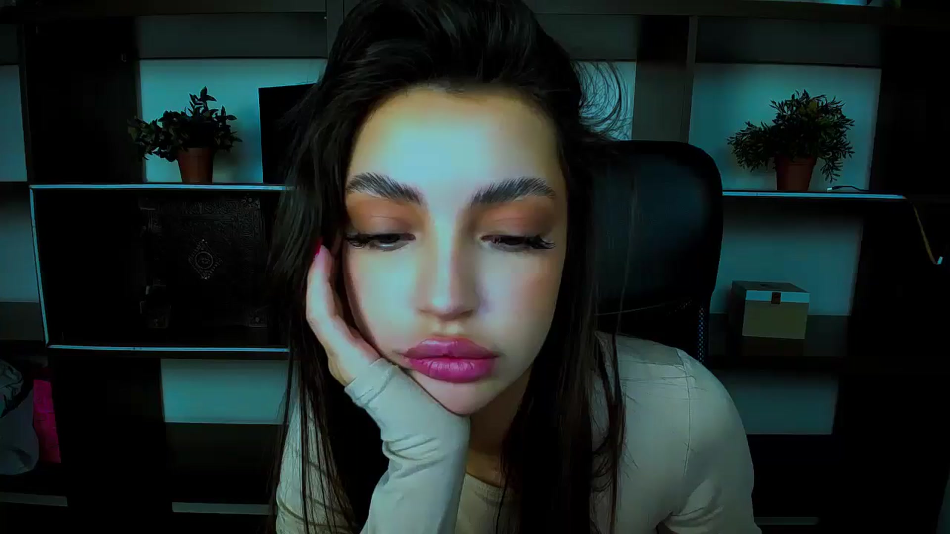 Gallery image thumbnail from Lexi_Jos's myfreecams stream on, 04/25/2025, 19:30 image 15 of 20