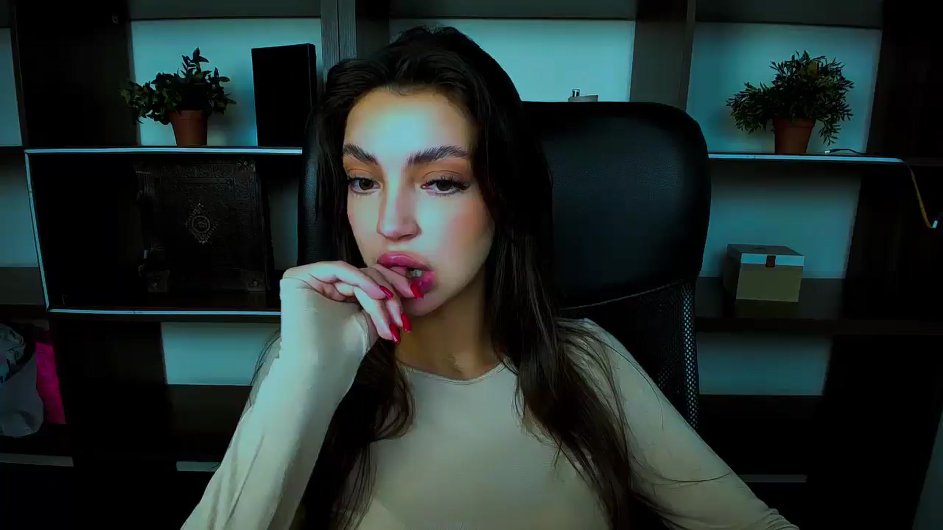 Gallery image thumbnail from Lexi_Jos's myfreecams stream on, 04/25/2025, 19:30 image 6 of 20