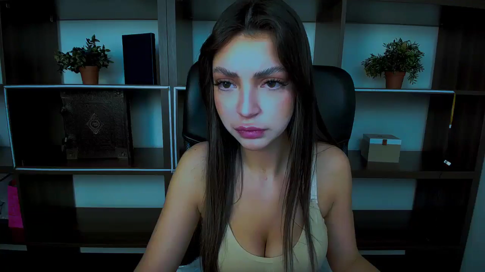 Gallery image thumbnail from Lexi_Jos's myfreecams stream on, 04/26/2025, 13:32 image 17 of 20