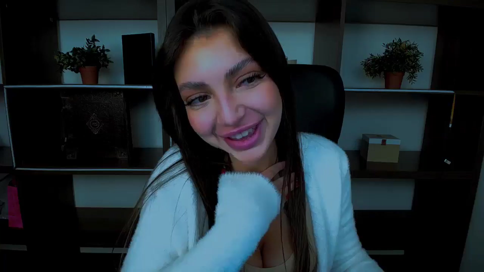 Gallery image thumbnail from Lexi_Jos's myfreecams stream on, 04/26/2025, 13:32 image 13 of 20