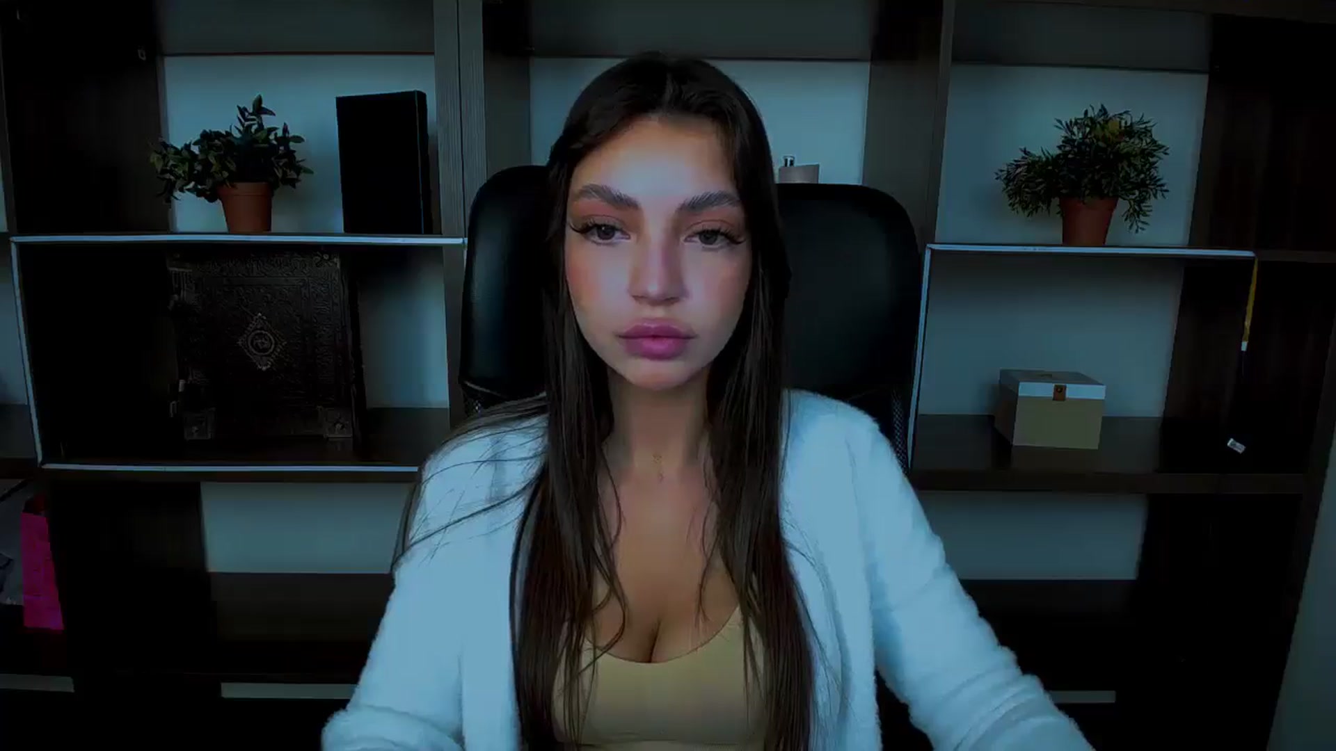 Gallery image thumbnail from Lexi_Jos's myfreecams stream on, 04/26/2025, 13:32 image 12 of 20