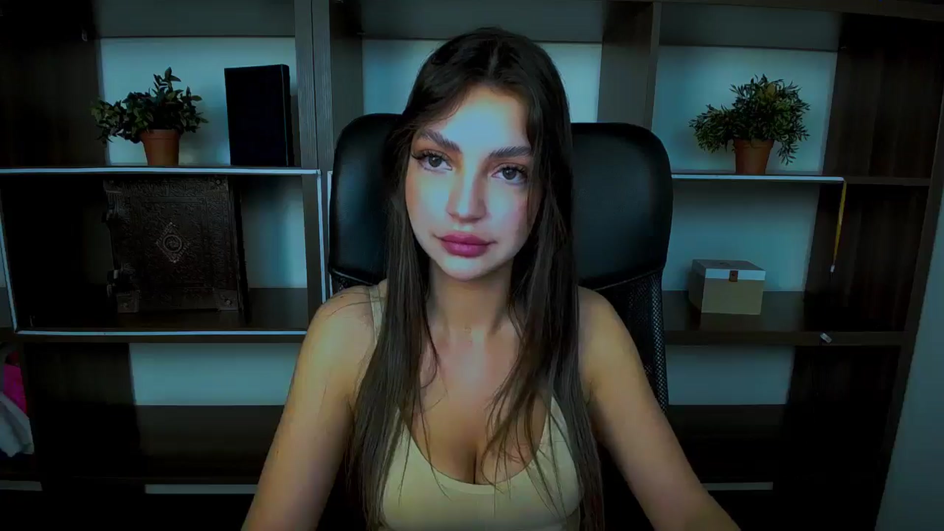 Gallery image thumbnail from Lexi_Jos's myfreecams stream on, 04/26/2025, 18:07 image 15 of 20