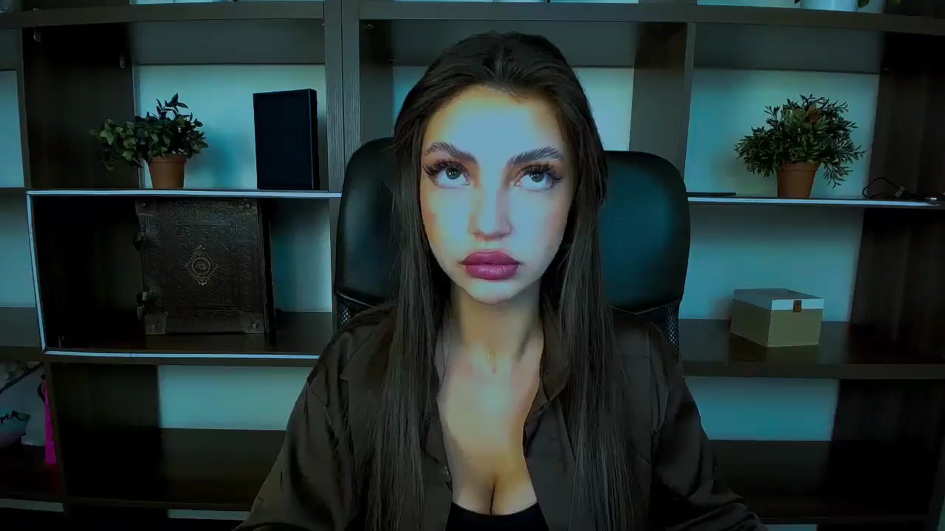 Gallery image thumbnail from Lexi_Jos's myfreecams stream on, 04/27/2025, 14:14 image 12 of 20