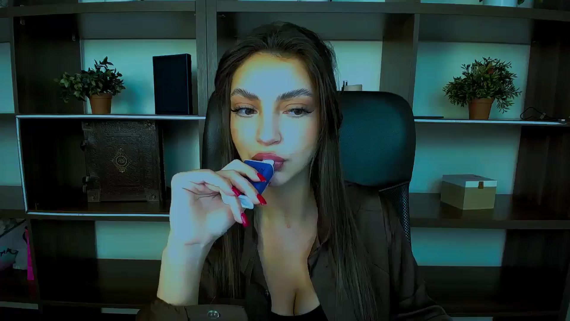 Gallery image thumbnail from Lexi_Jos's myfreecams stream on, 04/27/2025, 14:14 image 13 of 20