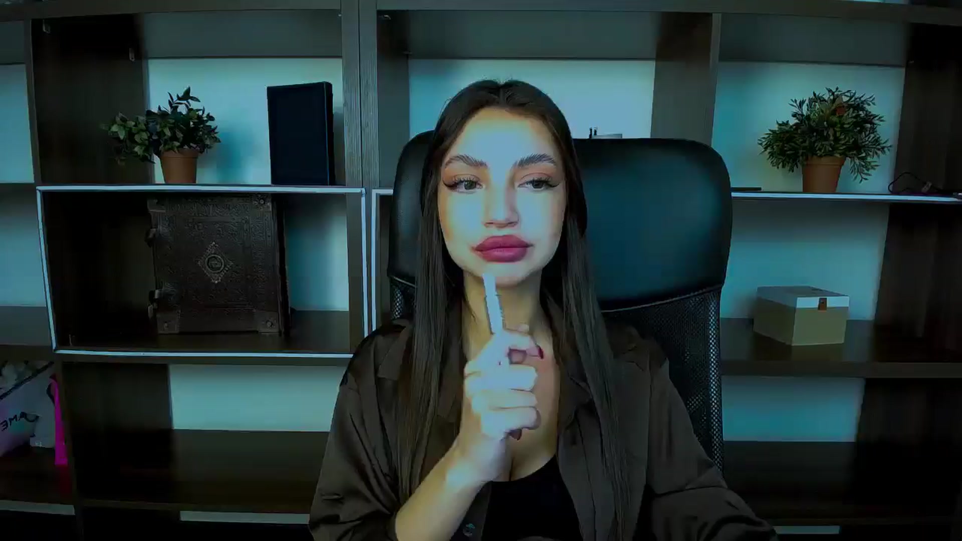 Gallery image thumbnail from Lexi_Jos's myfreecams stream on, 04/27/2025, 14:14 image 1 of 20