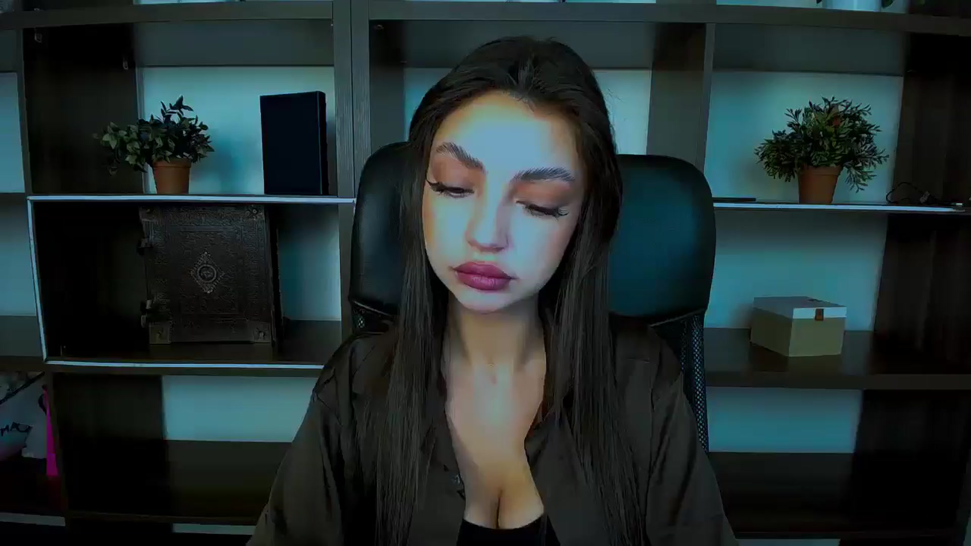 Gallery image thumbnail from Lexi_Jos's myfreecams stream on, 04/27/2025, 14:14 image 14 of 20